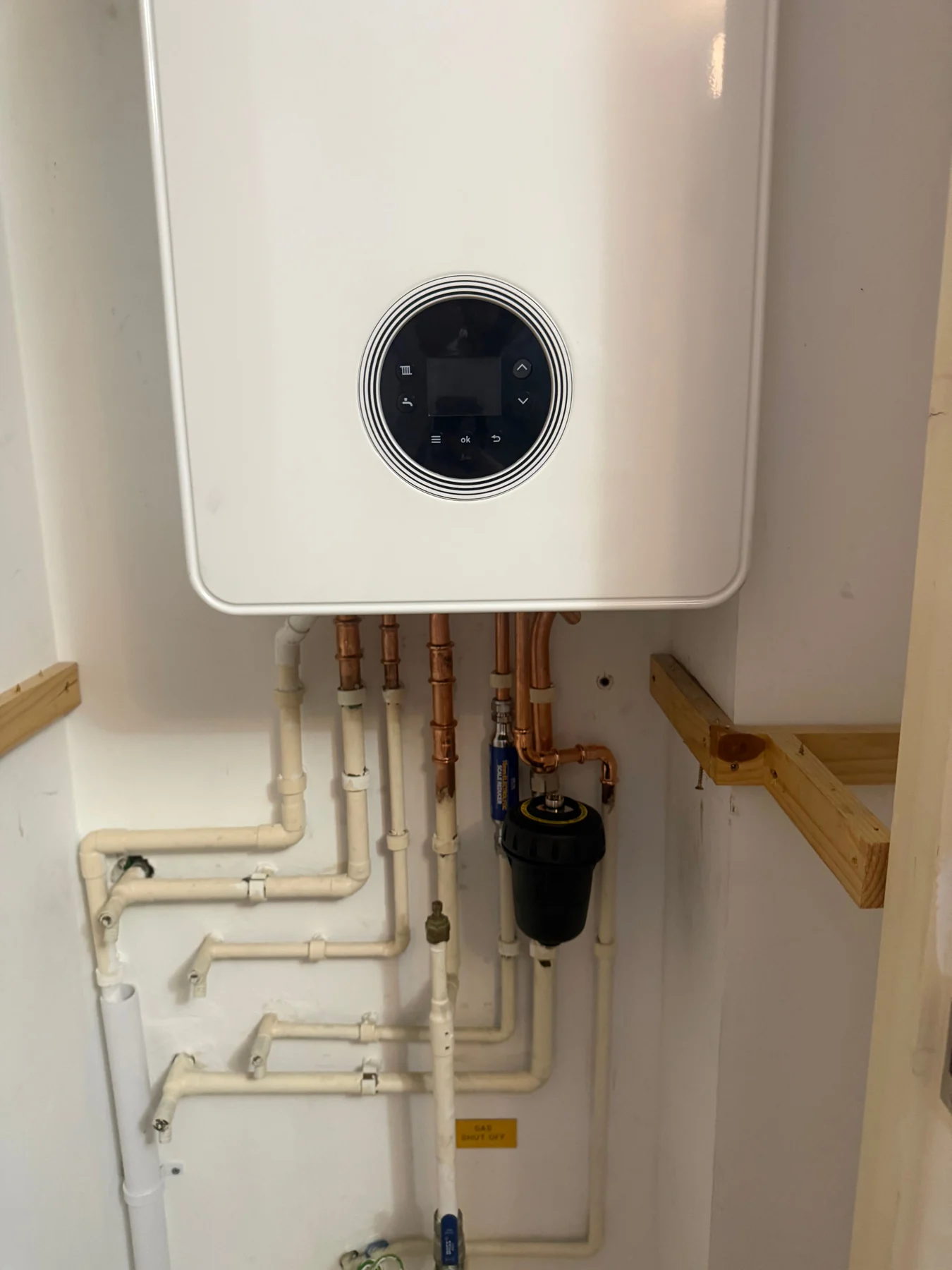 Boiler pipework and controls fitted by Becketts Plumbing & Heating